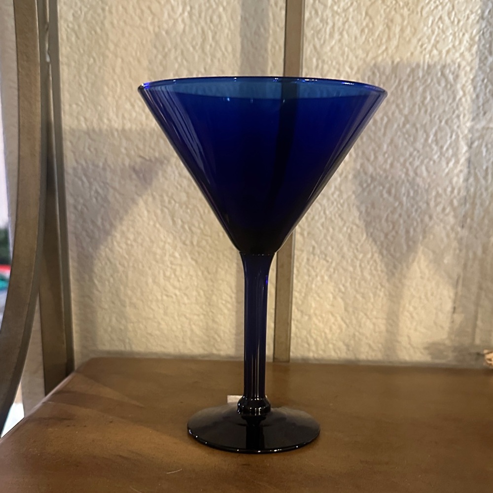 Mikasa Cobalt Blue Manhattan/Martini Crystal Glasses Set of 4